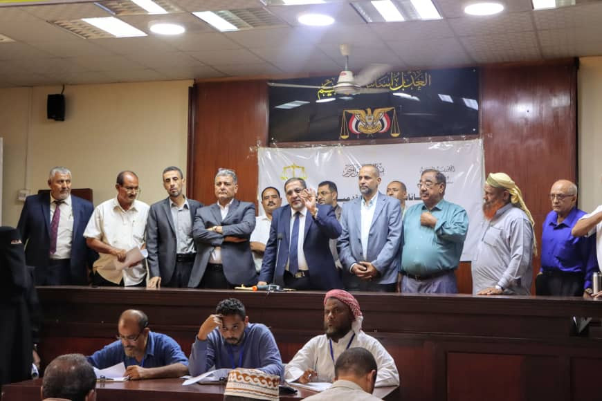 وزير العدل خلال تدشين امتحانات الأمناء الشرعيين بعدن بمشاركة 118 متقدماً