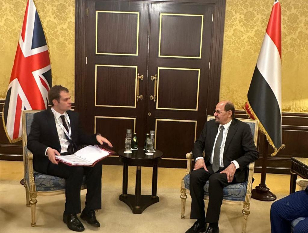 الزنداني يبحث مع وزير الدولة البريطاني تطورات الأوضاع في اليمن والمنطقة