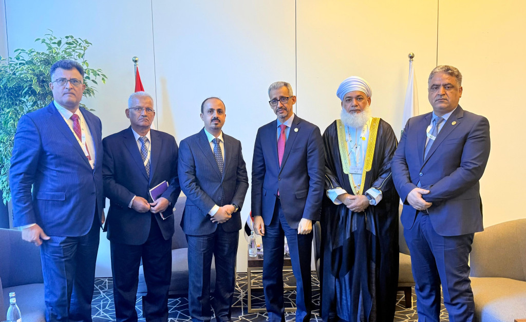 الإرياني يلتقي مدير منظمة الألكسو على هامش مؤتمر وزراء الثقافة العرب