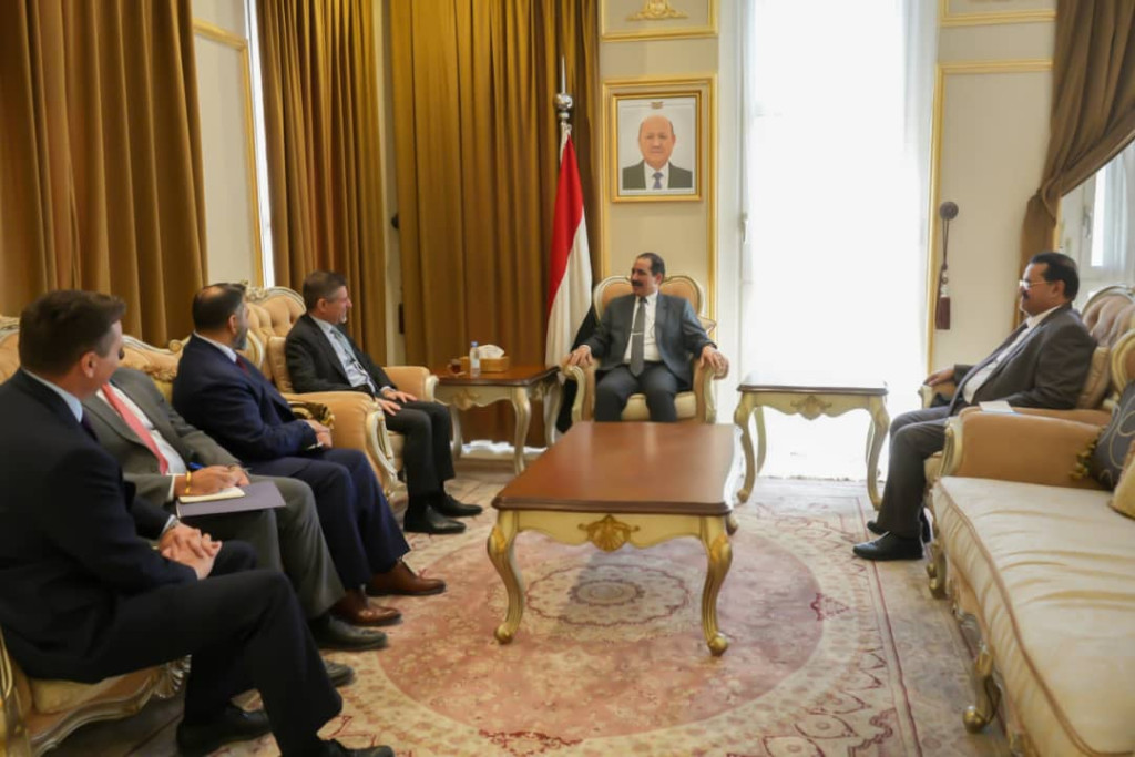 وزير الداخلية يبحث مع السفير الأمريكي سُبل تعزيز التعاون الأمني المشترك