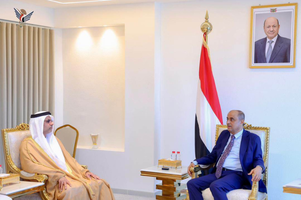 رئيس الوزراء يستقبل السفير الإماراتي ويجدد الشكر لدولة الإمارات على دعمها قطاع الكهرباء في اليمن بمليار دولار