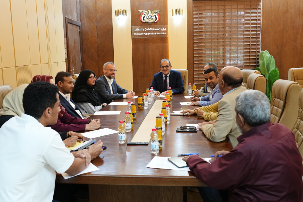 وزير الصحة يبحث مع وفد جامعة رستوك الألمانية تعزيز التعاون الأكاديمي والصحي