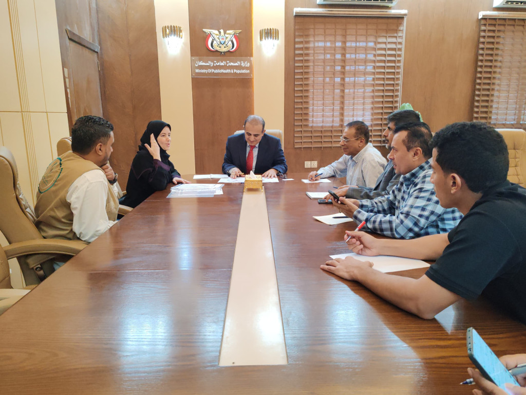 وزير الصحة يناقش مع مؤسسة التنمية والإرشاد النفسي مجالات التعاون وتدخلاتها