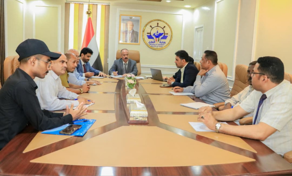 وزير النقل يناقش أوضاع مكاتب الوزارة في المحافظات المحررة