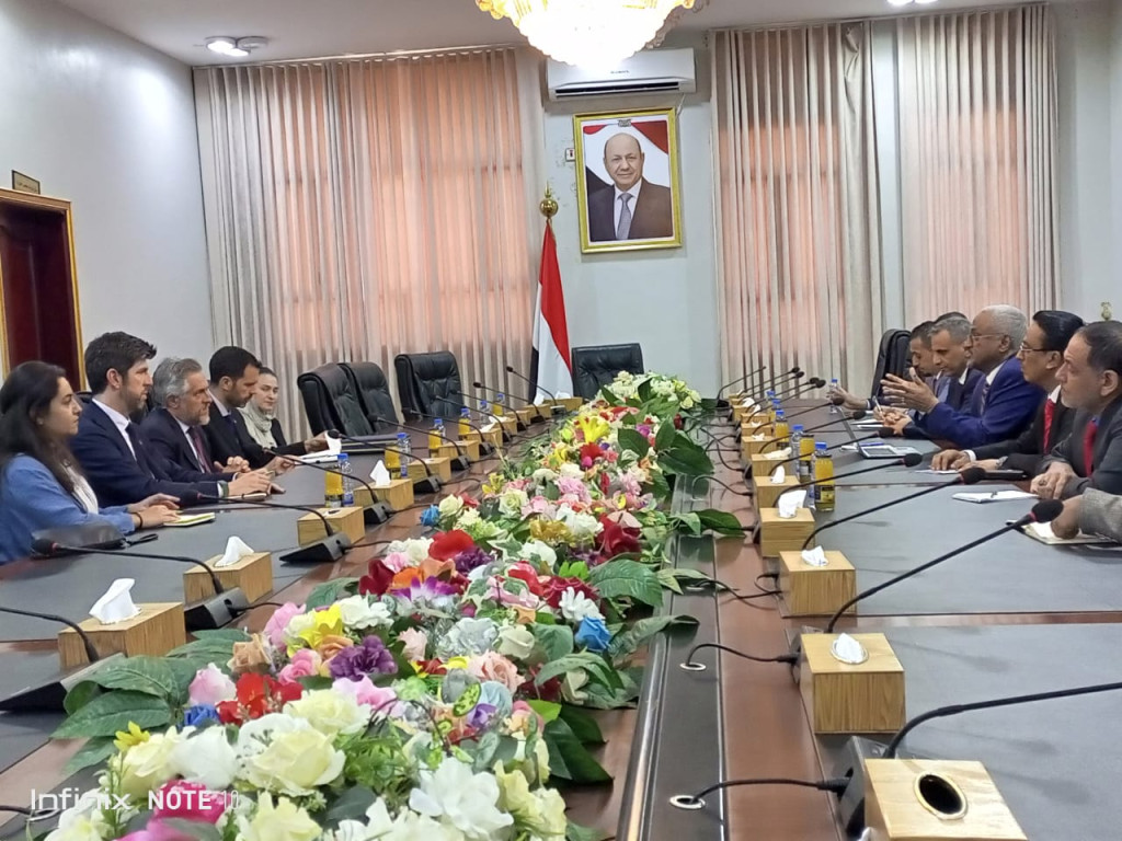وزارة الإدارة المحلية وبعثة الاتحاد الأوروبي تبحثان سبل دعم وتمكين السلطات المحلية