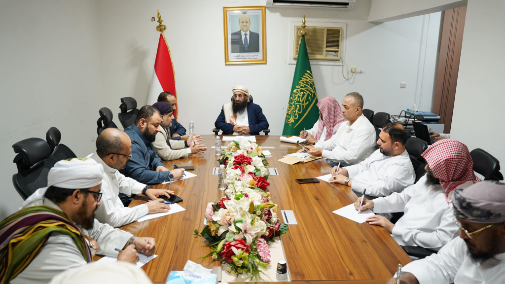 وزير الأوقاف يترأس اجتماع اللجنة الاستشارية العليا لموسم حج 1447هـ