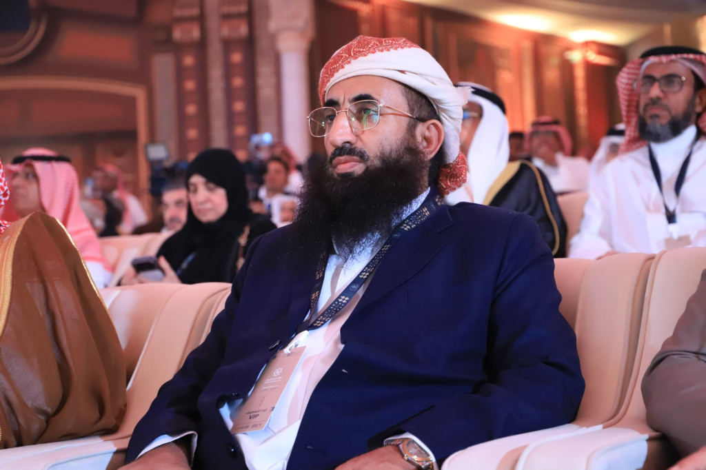 وزير الأوقاف يشيد بجهود السعودية في تطوير منظومة وخدمات الحج