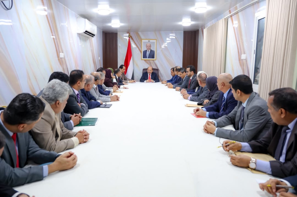 مجلس الوزراء يقف في اجتماع بعدن أمام التطورات الناتجة عن التصعيد العسكري للمليشيا الإرهابية